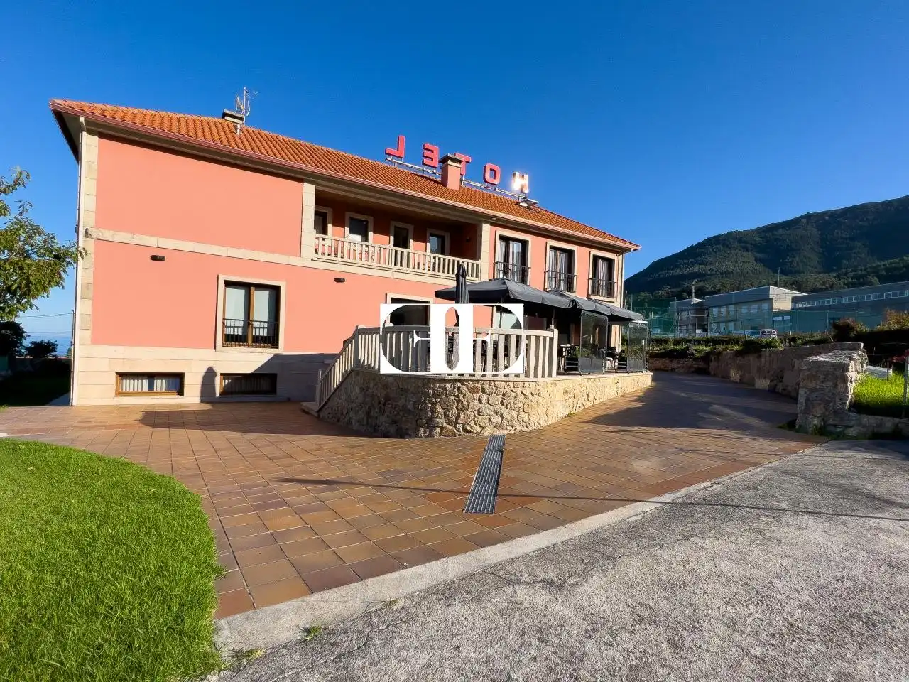 Buildings for sale in Oia