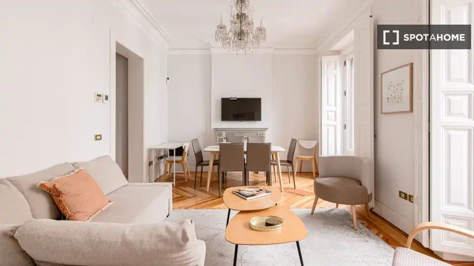 Appartement avec balcon à louer à Centro, imagen 3