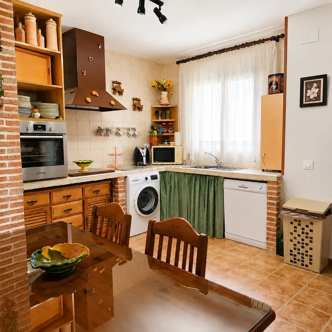 Cuina de Casa o xalet en venda en Erustes amb Aire condicionat