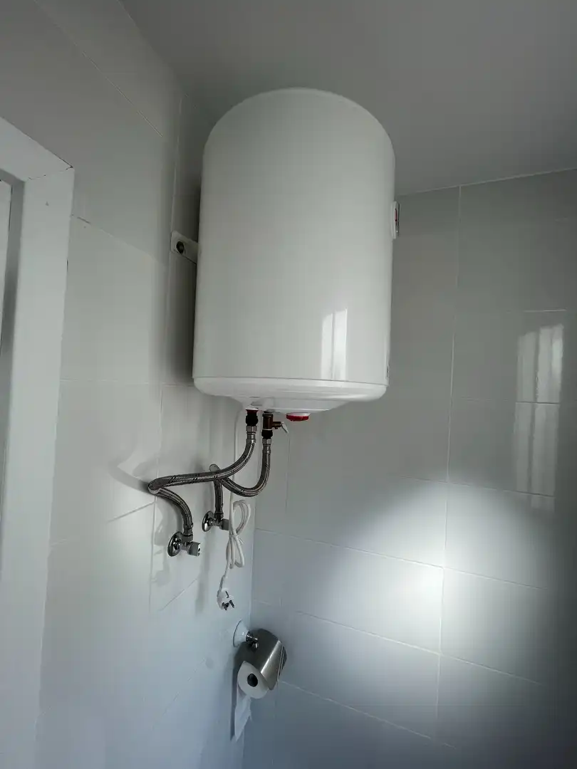 Bathroom of Flat for rent in Castellón de la Plana / Castelló de la Plana  with Terrace and Furnished