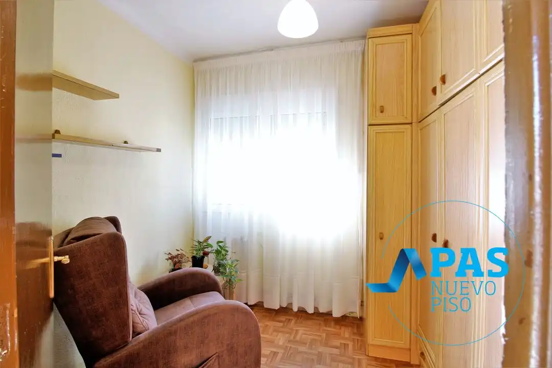 Habitación de Piso en venta en Santander con Calefacción