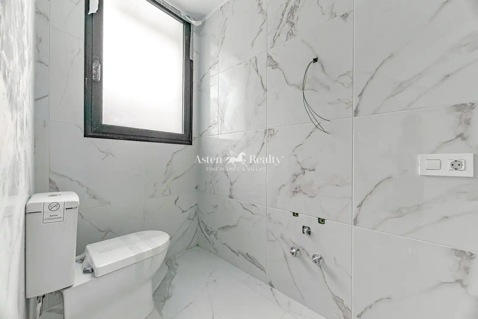 Bathroom of Detached homes for sale in Vilaflor de Chasna  with Air Conditioner, Private garden and Terrace