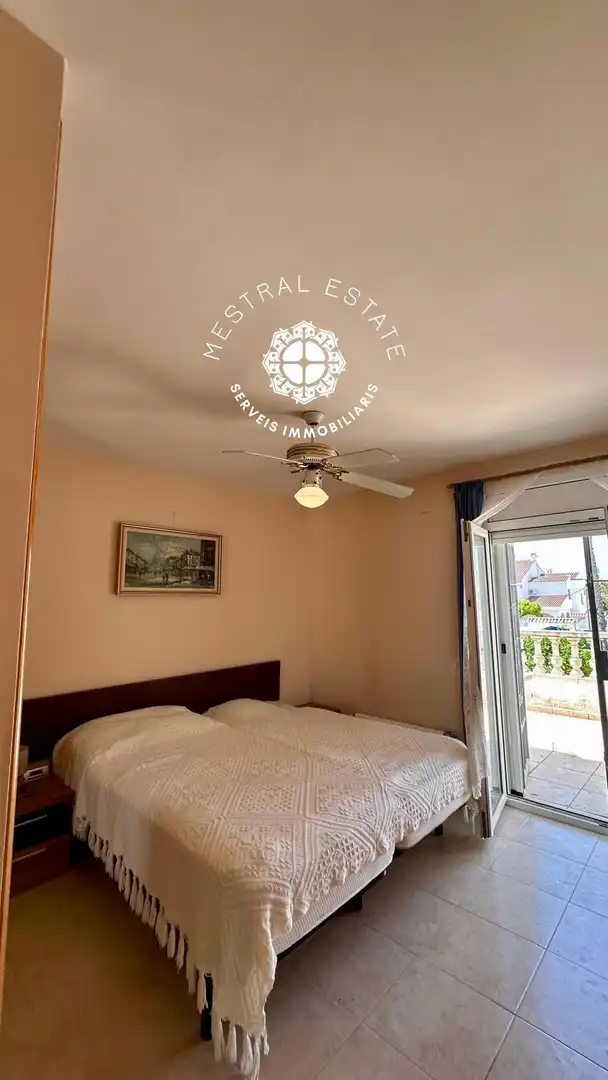 Habitación de Casa adosada en venta en Cambrils con Calefacción, Terraza y Trastero