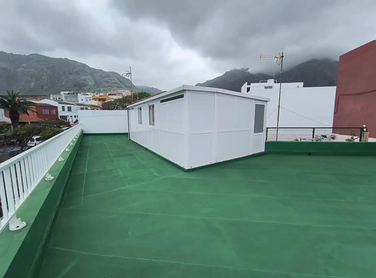 Vista exterior de Casa o xalet en venda en Buenavista del Norte amb Jardí privat, Terrassa i Forn