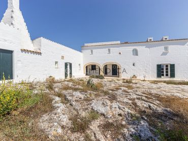 Casa rústica amb piscina en venda a Alaior poble