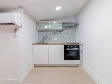 Flat for sale in Calle de María Martínez