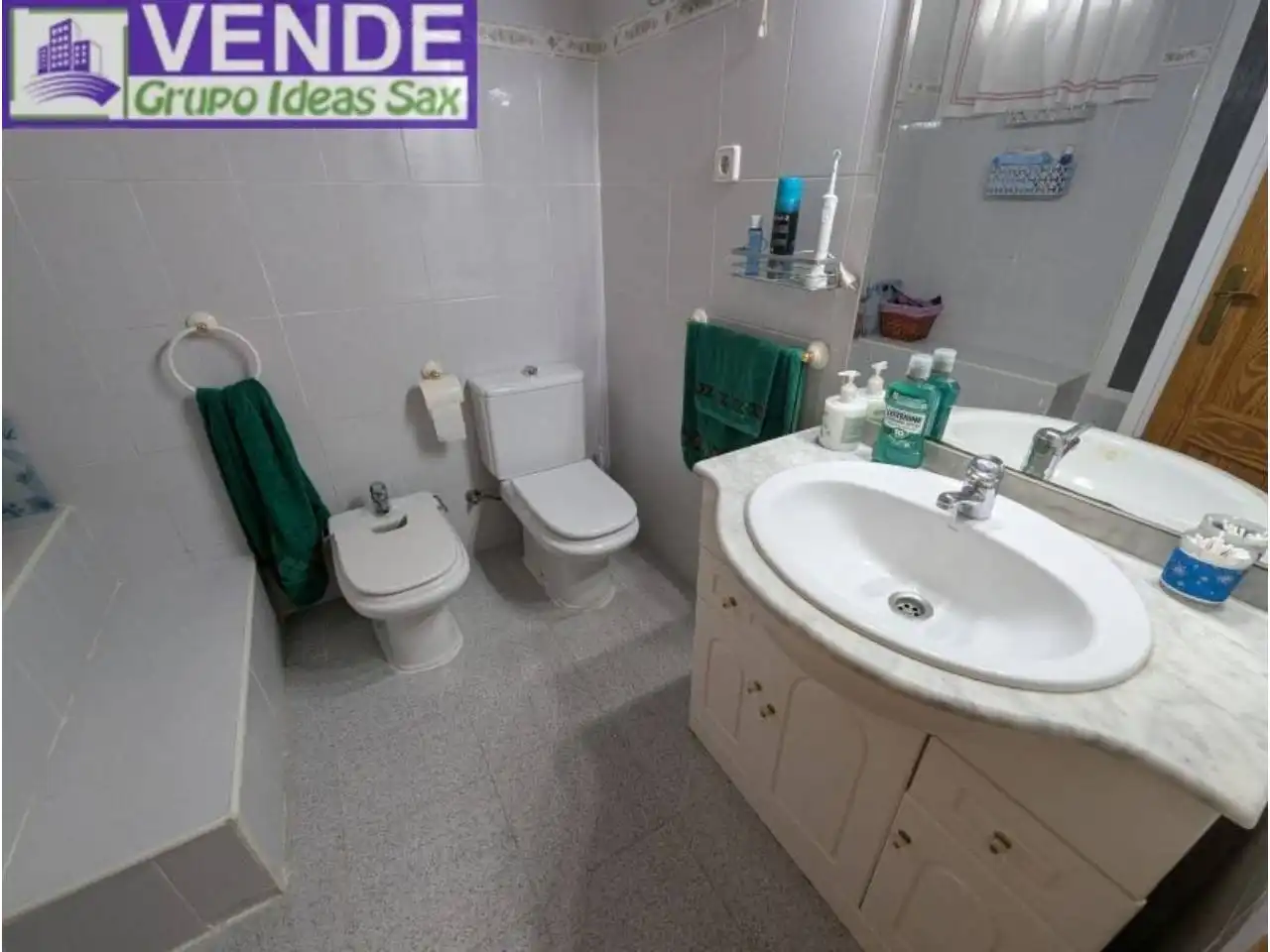 Bathroom of Detached homes for sale in Onil  with Air Conditioner, Terrace and Furnished