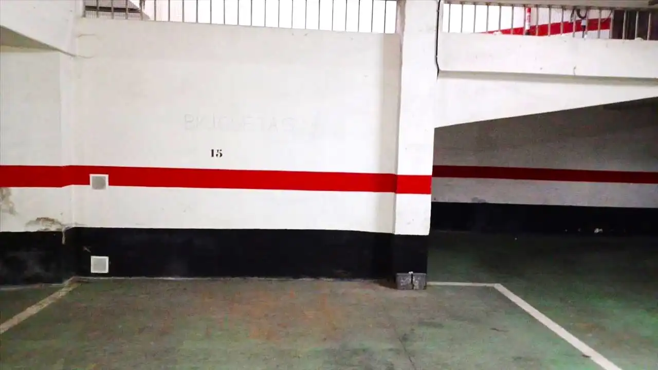 Garaje en venta en DE PALENCIA, Universidad - Las Huelgas
