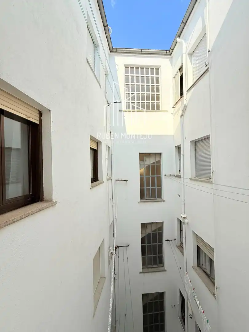 Vista exterior de Piso de alquiler en Salamanca con Calefacción, Terraza y Amueblado