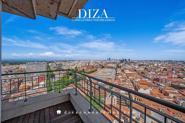 Piso en Venta en De España en Argüelles