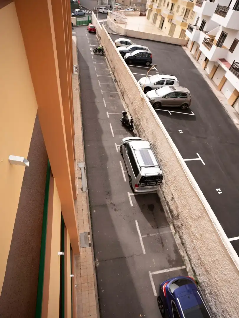 Parking de Apartamento en venta en Candelaria con Amueblado, Lavadora y Balcón