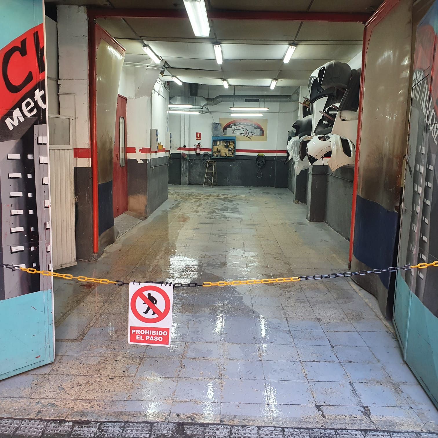 Parking de Nave industrial en venta en  Madrid Capital con Calefacción y Alarma