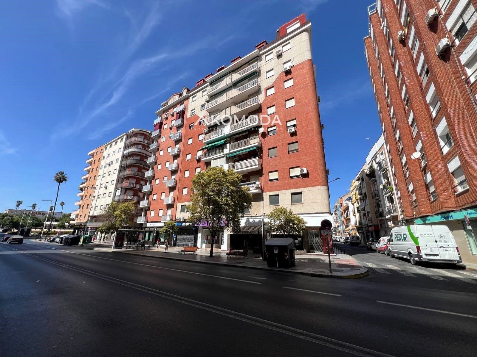 Vista exterior de Pis en venda en  Huelva Capital amb Terrassa i Moblat