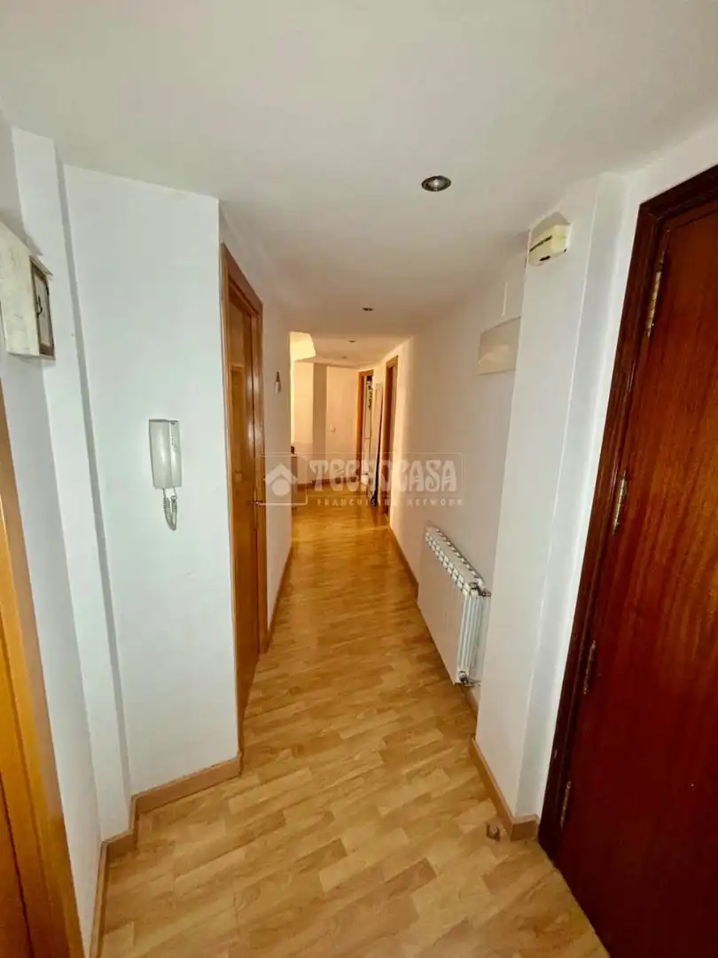 Wohnung zum Verkauf in Madrid mit Klimaanlage, Heizung und Terrasse