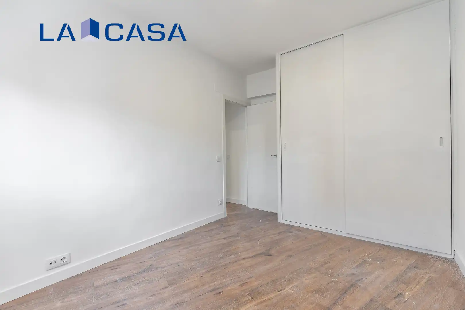 Habitación de Piso en venta en Madrid con Calefacción y Terraza
