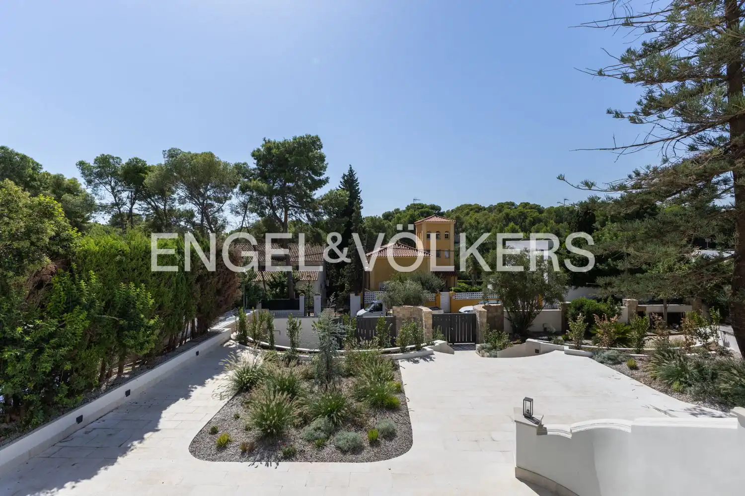 Casa o xalet de lloguer a Avinguda Acàcies, Campolivar