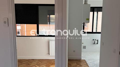 Foto 4 de Ático de alquiler en Calle Peñafiel, San Isidro, Madrid