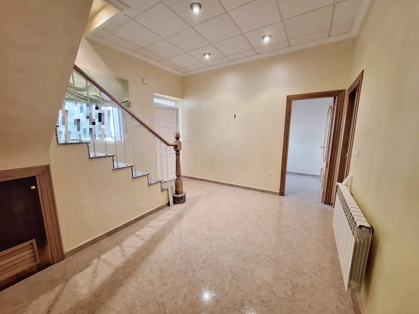 Casa o chalet en venta en Algueña con Calefacción, Balcón y Jacuzzi