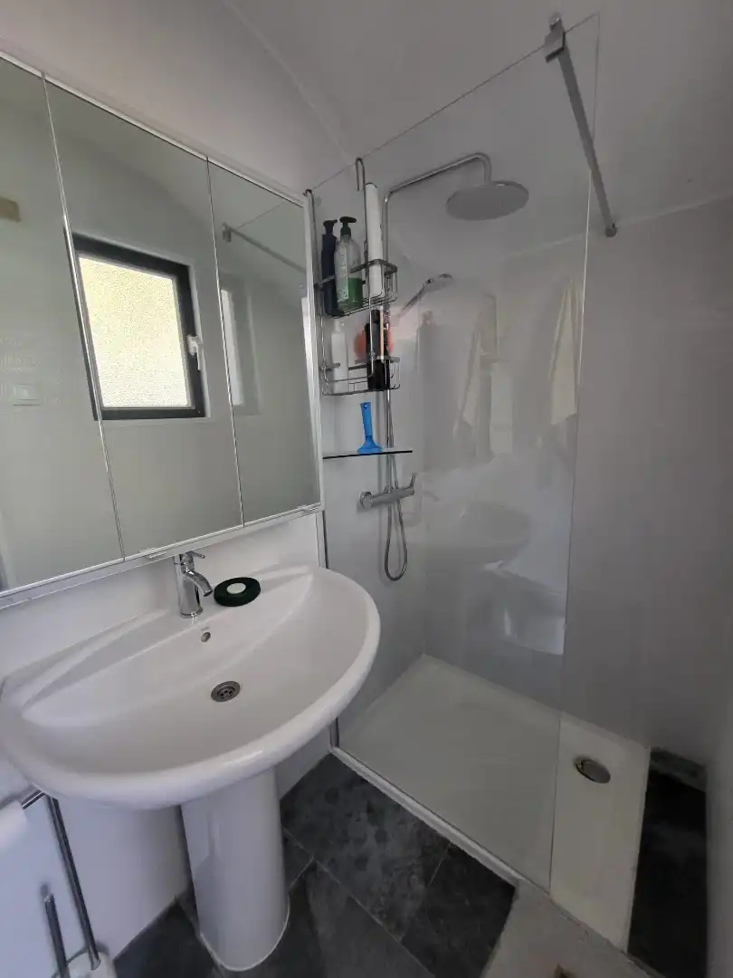 Baño de Casa o chalet en venta en Los Pozuelos de Calatrava   con Aire acondicionado, Calefacción y Jardín privado