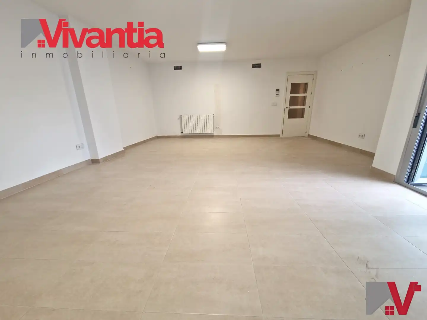 Piso con ascensor en venta en Avenida Juan Carlos I, imagen 5