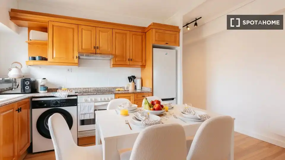Cocina de Piso de alquiler en Valencia con Aire acondicionado, Calefacción y Amueblado
