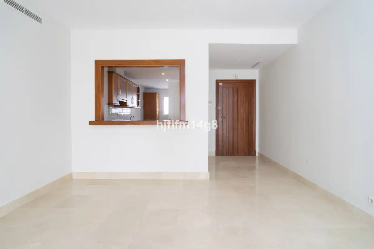 Piso con ascensor en venta en Nueva Andalucía, imagen 6