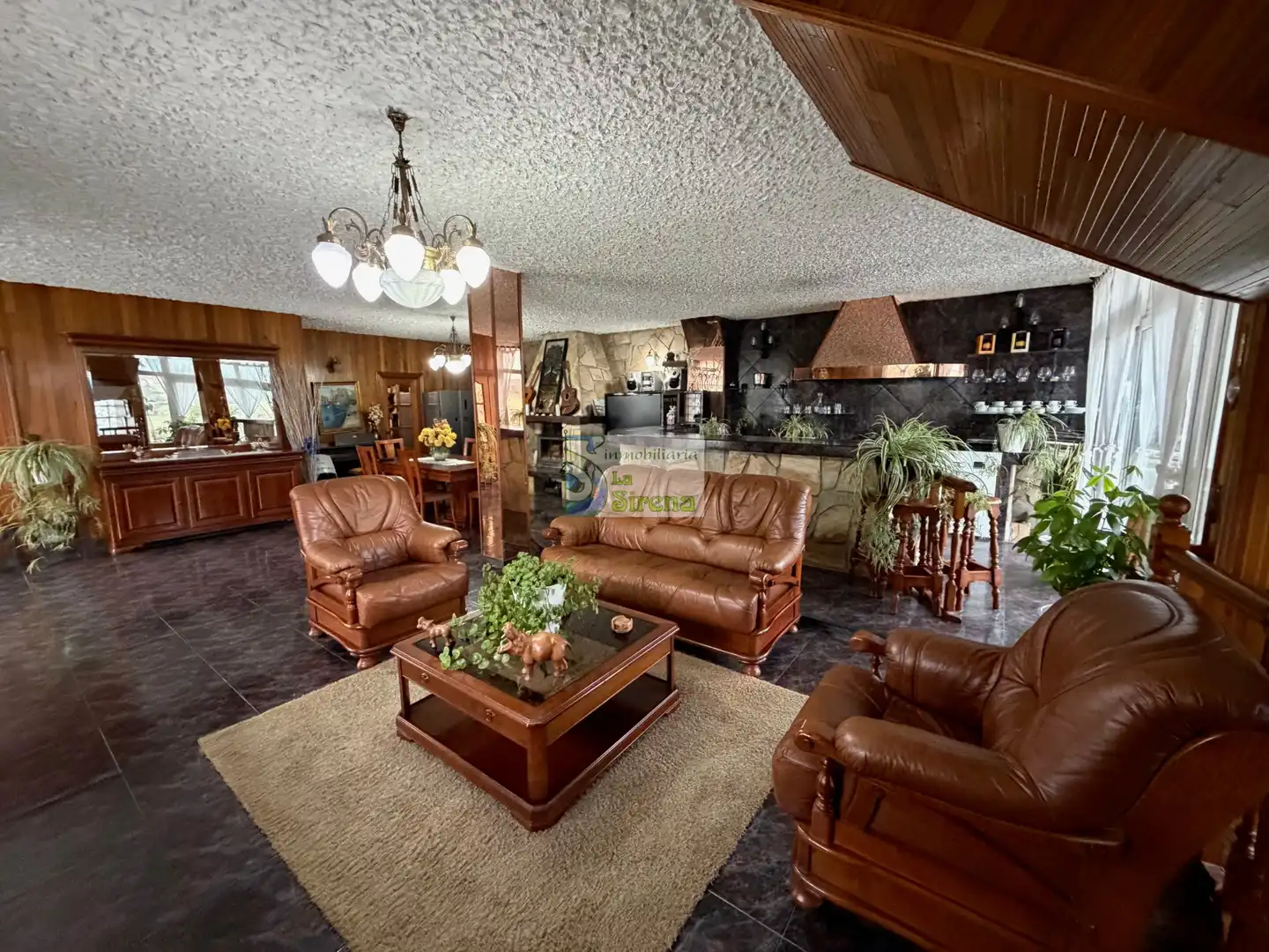 Sala de estar de Casa o chalet en venta en Castro-Urdiales con Calefacción, Jardín privado y Terraza