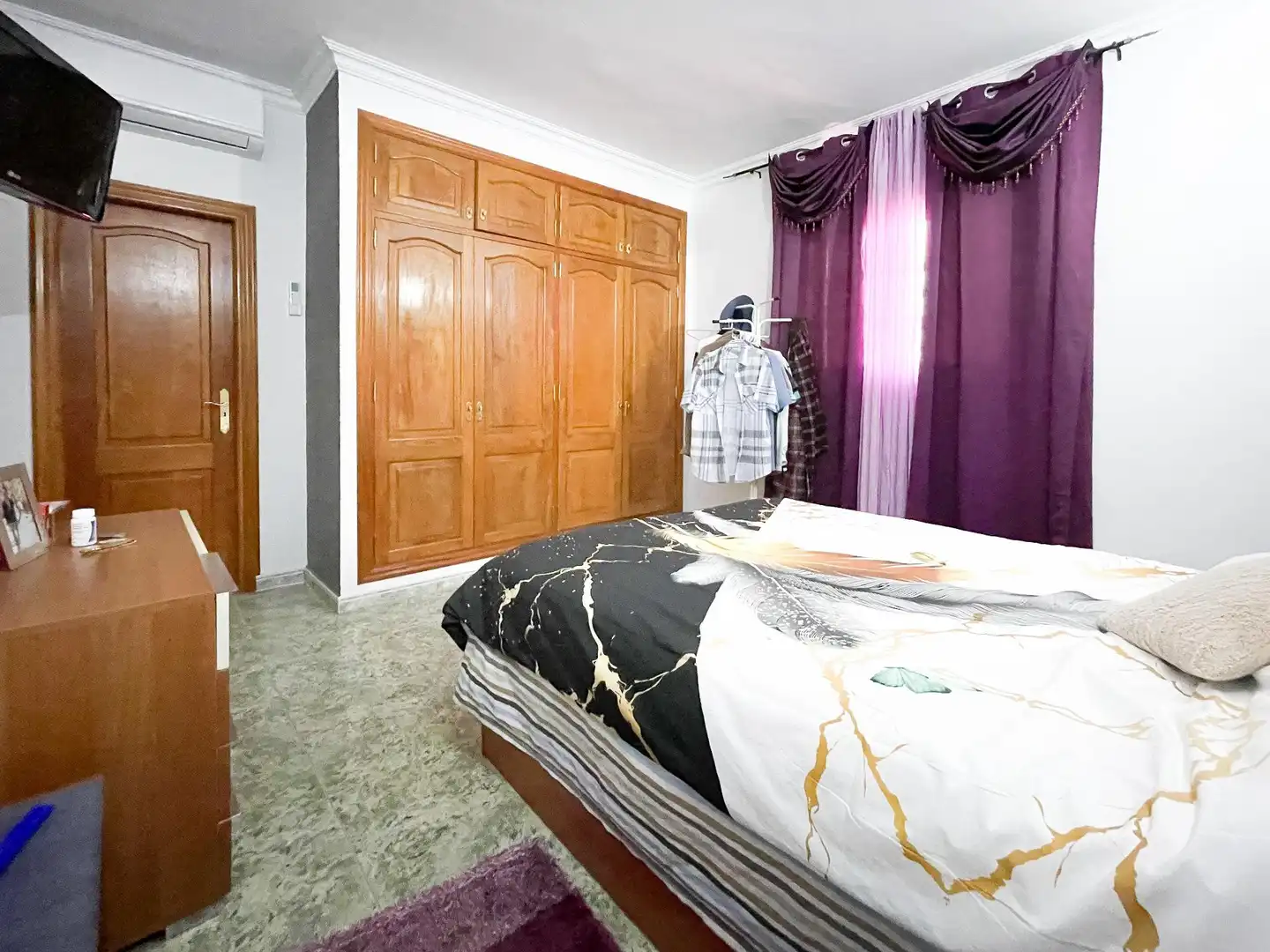 Habitación de Casa o chalet en venta en Granadilla de Abona con Jardín privado, Terraza y Amueblado