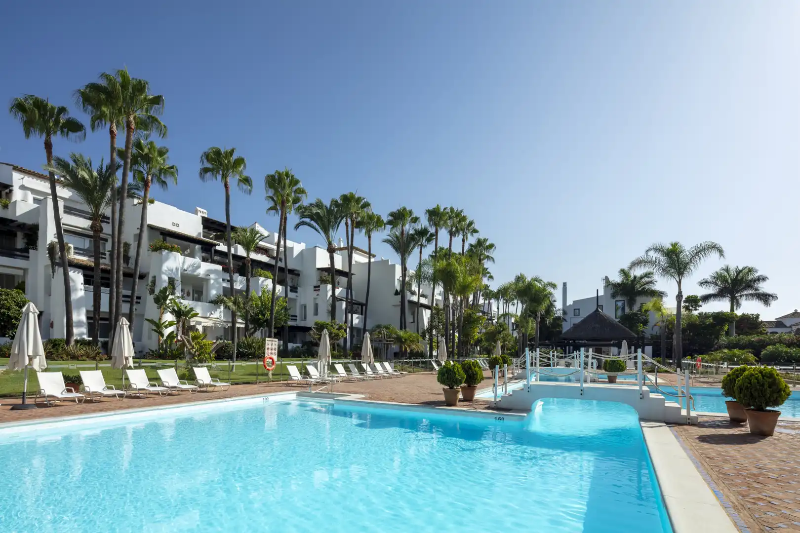 Apartament amb terrassa en venda a Milla de Oro, imagen 3