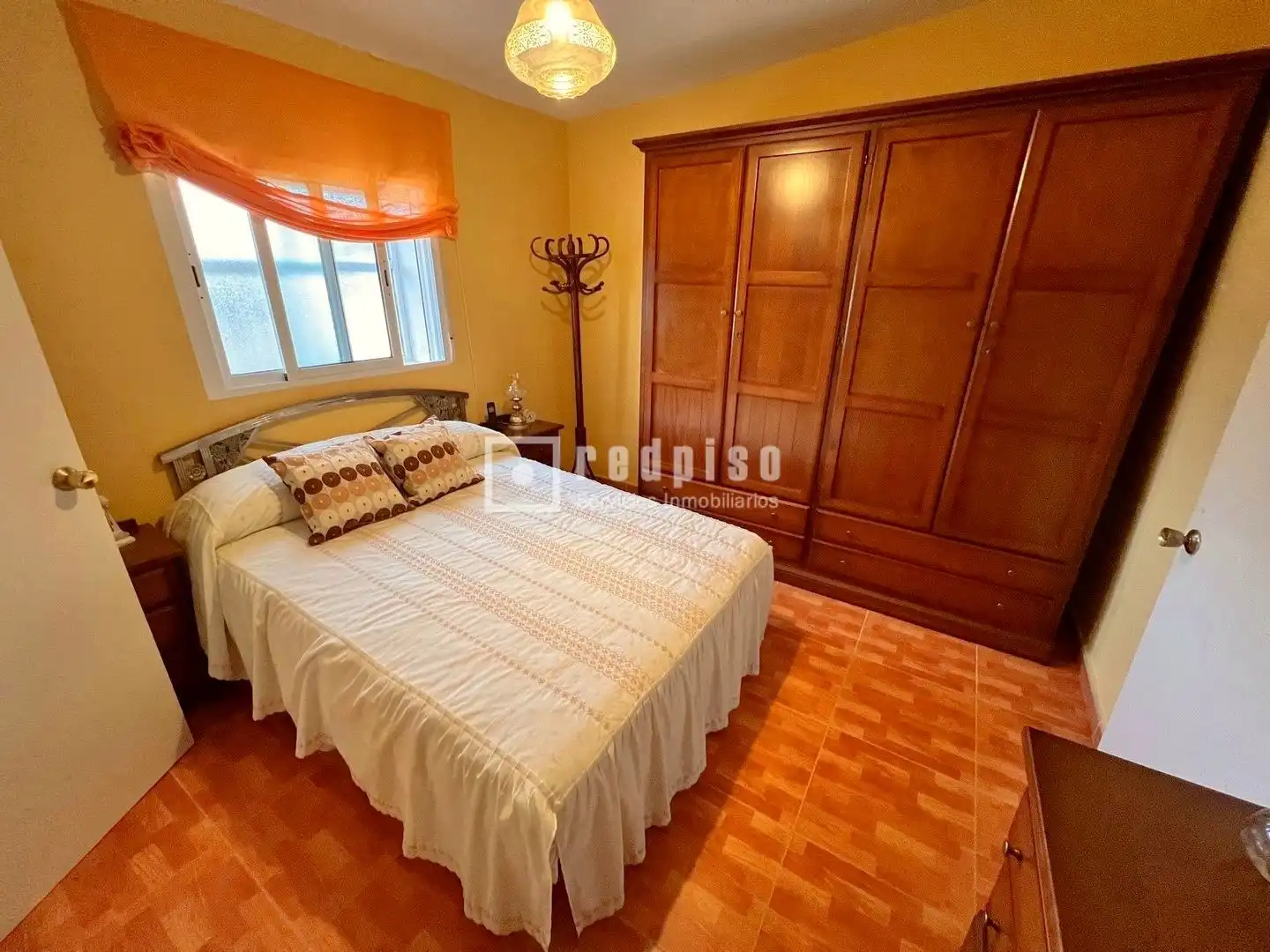 Schlafzimmer von Haus oder Chalet zum Verkauf in Casabermeja mit Privatgarten, Terrasse und Abstellraum