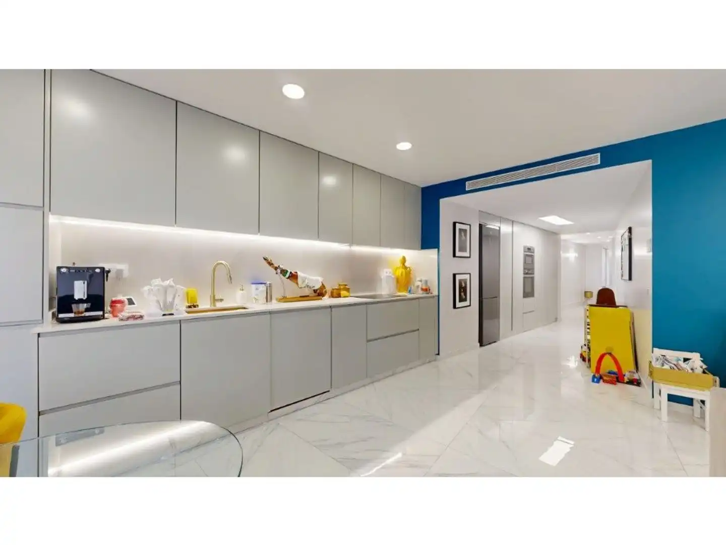 Cocina de Piso en venta en Tavernes de la Valldigna con Aire acondicionado