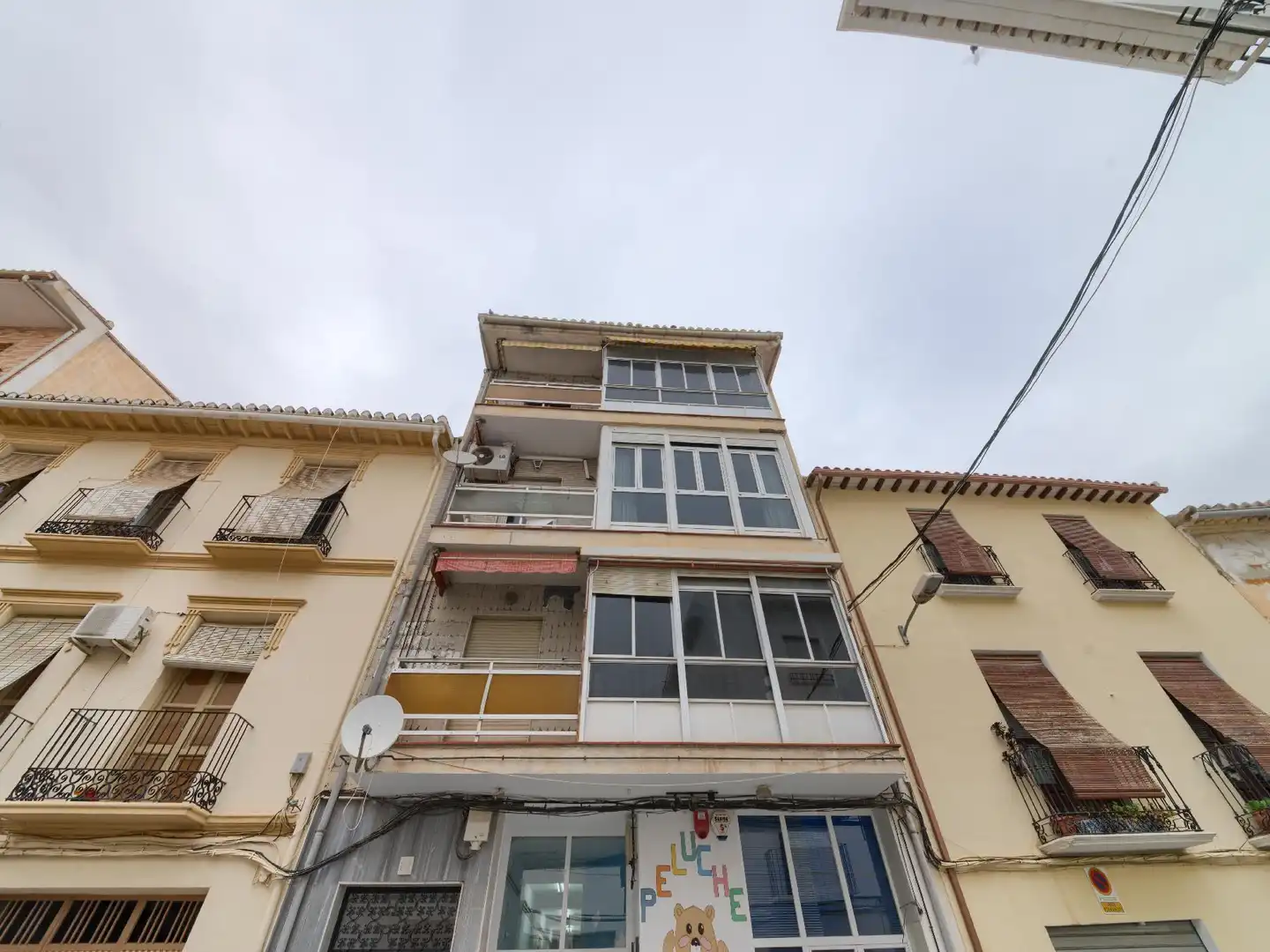 Vista exterior de Pis en venda en Baza