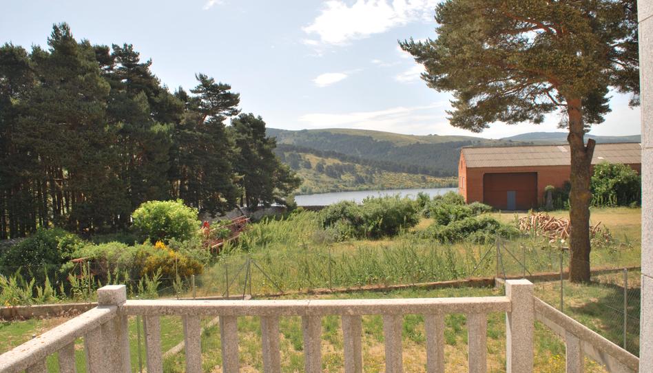 Photo 1 of Single-family semi-detached for sale in Calle Real, 3, Peguerinos, Ávila