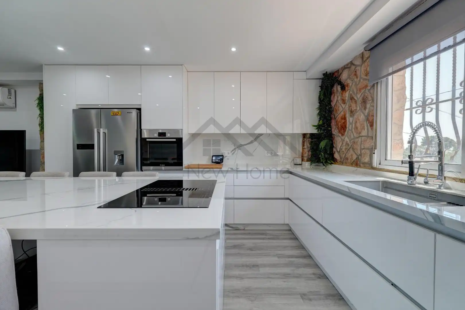 Kitchen of Houses for sale in La Pobla de Vallbona  with Air Conditioner, Heating and Private garden