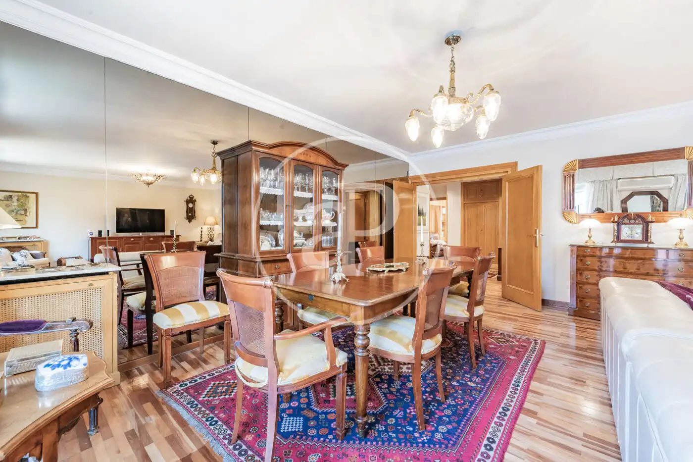 Piso en venta en C. de Pechuán, Ciudad Jardín
