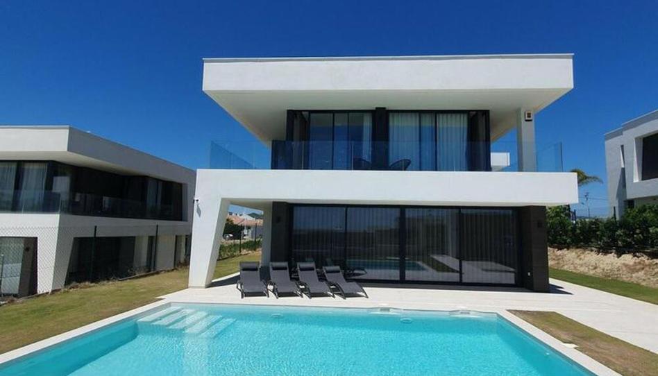 Foto 1 de Casa o chalet de alquiler en La Duquesa, Málaga