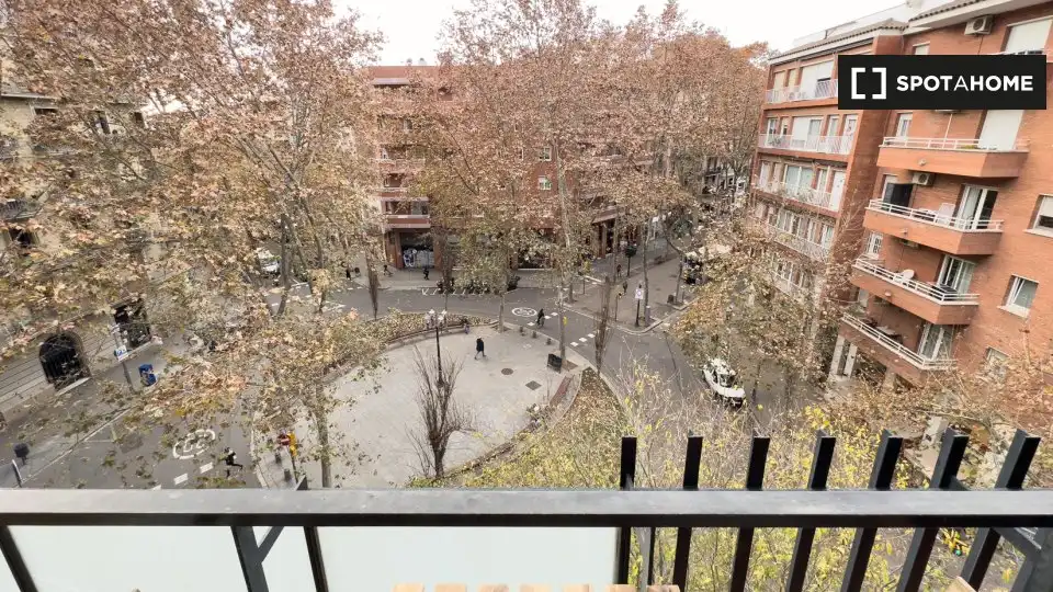 Vista exterior de Apartamento para compartir en Barcelona con Aire acondicionado, Calefacción y Terraza
