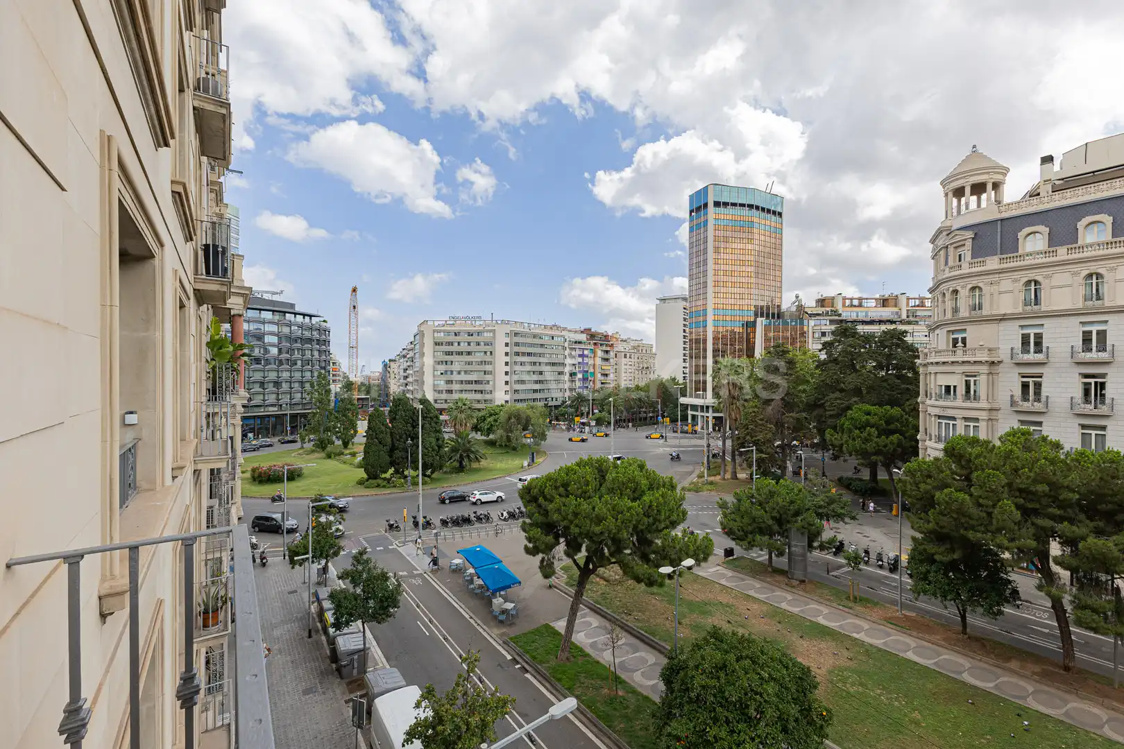 Exterior view of Flat for rent in Barcelona  with Air Conditioner, Heating and Parquet flooring