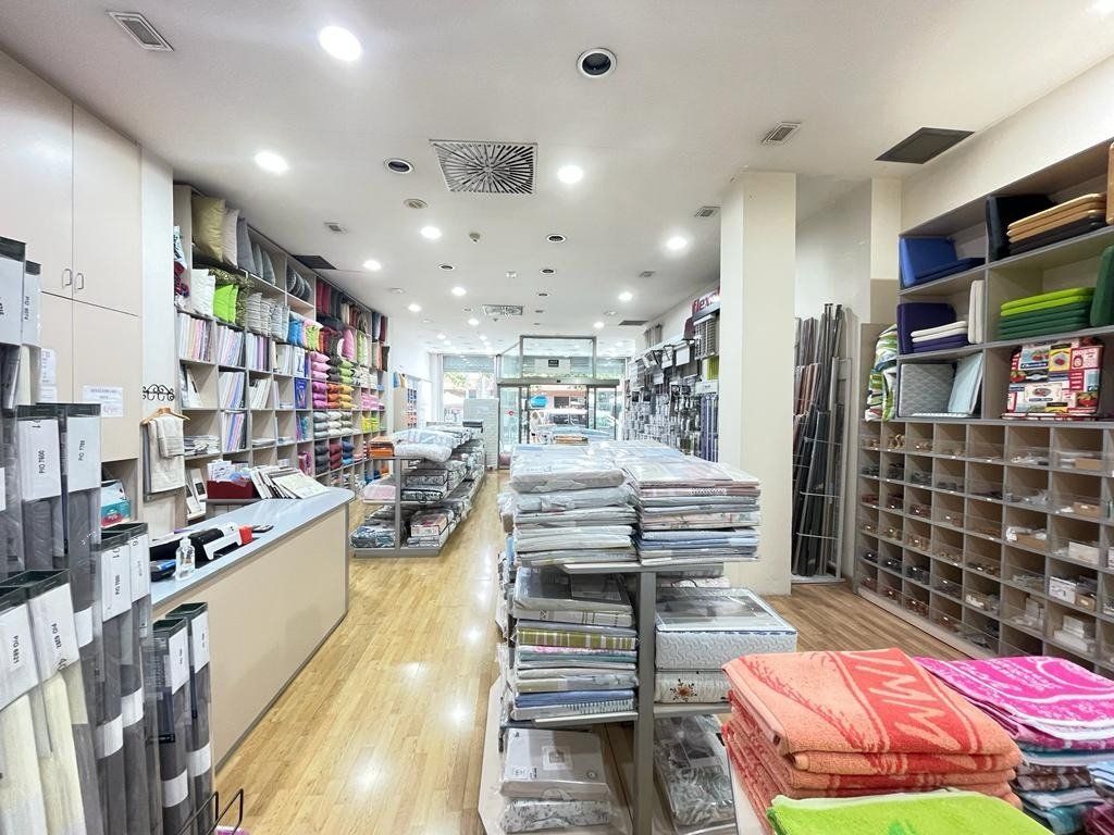 Premises to rent in Centre