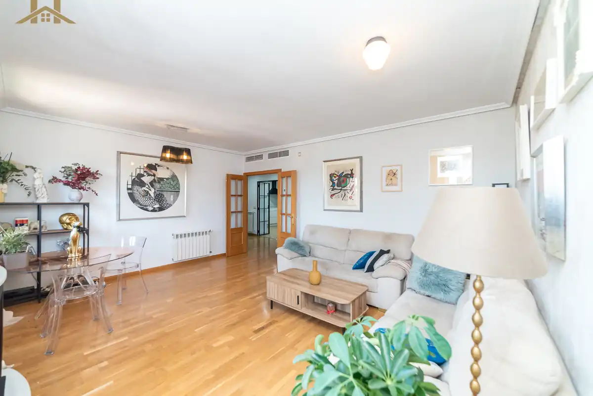 Sala d'estar de Pis en venda en Pozuelo de Alarcón amb Aire condicionat, Calefacció i Terrassa