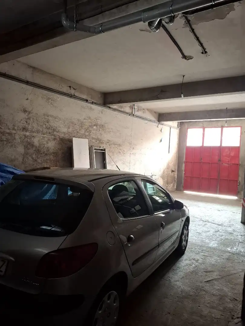 Parkplatz von Gebäude zum Verkauf in Ordes