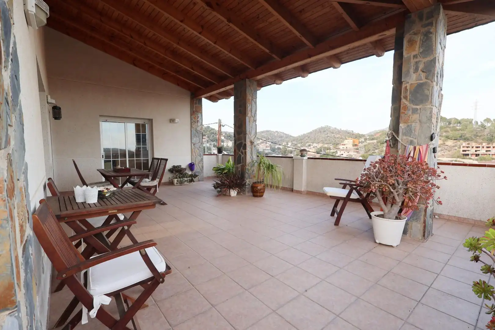 Terrassa de Casa o xalet en venda en Cubelles amb Aire condicionat, Jardí privat i Terrassa
