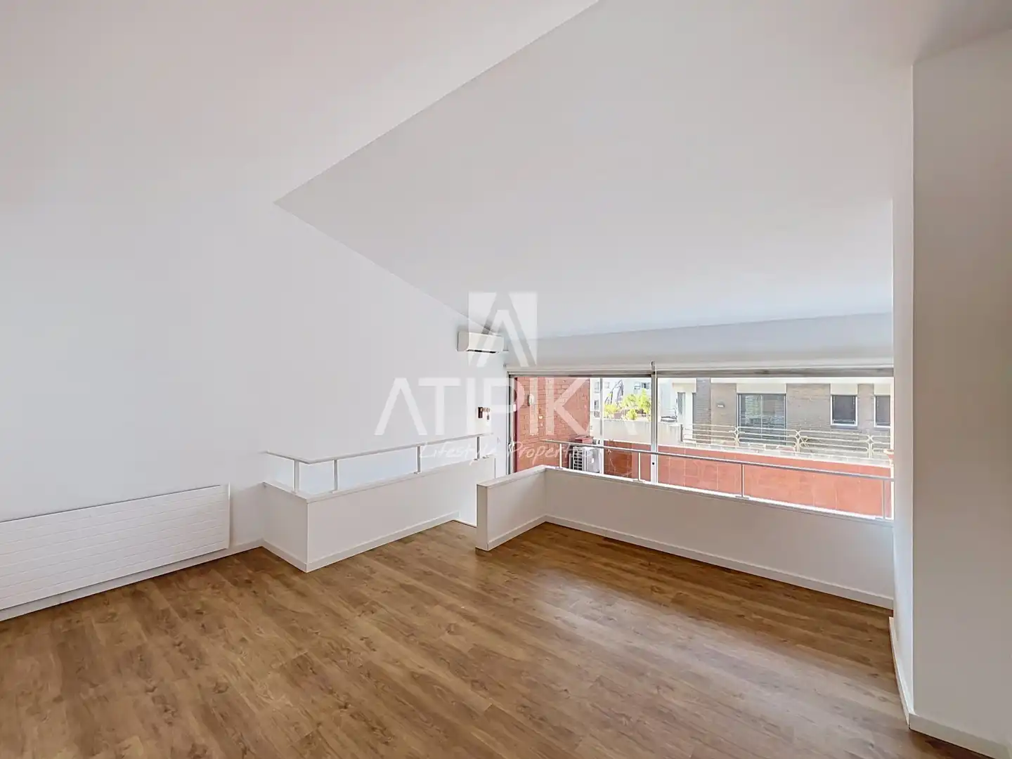 Dormitori de Àtic en venda en Barcelona amb Aire condicionat, Calefacció i Parquet