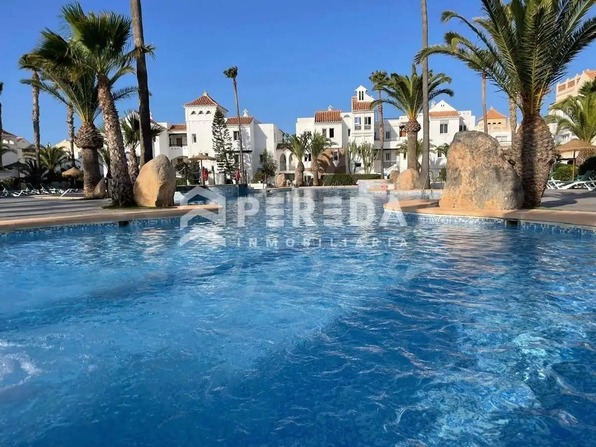 Vista exterior de Apartamento en venta en Roquetas de Mar con Aire acondicionado, Jardín privado y Terraza