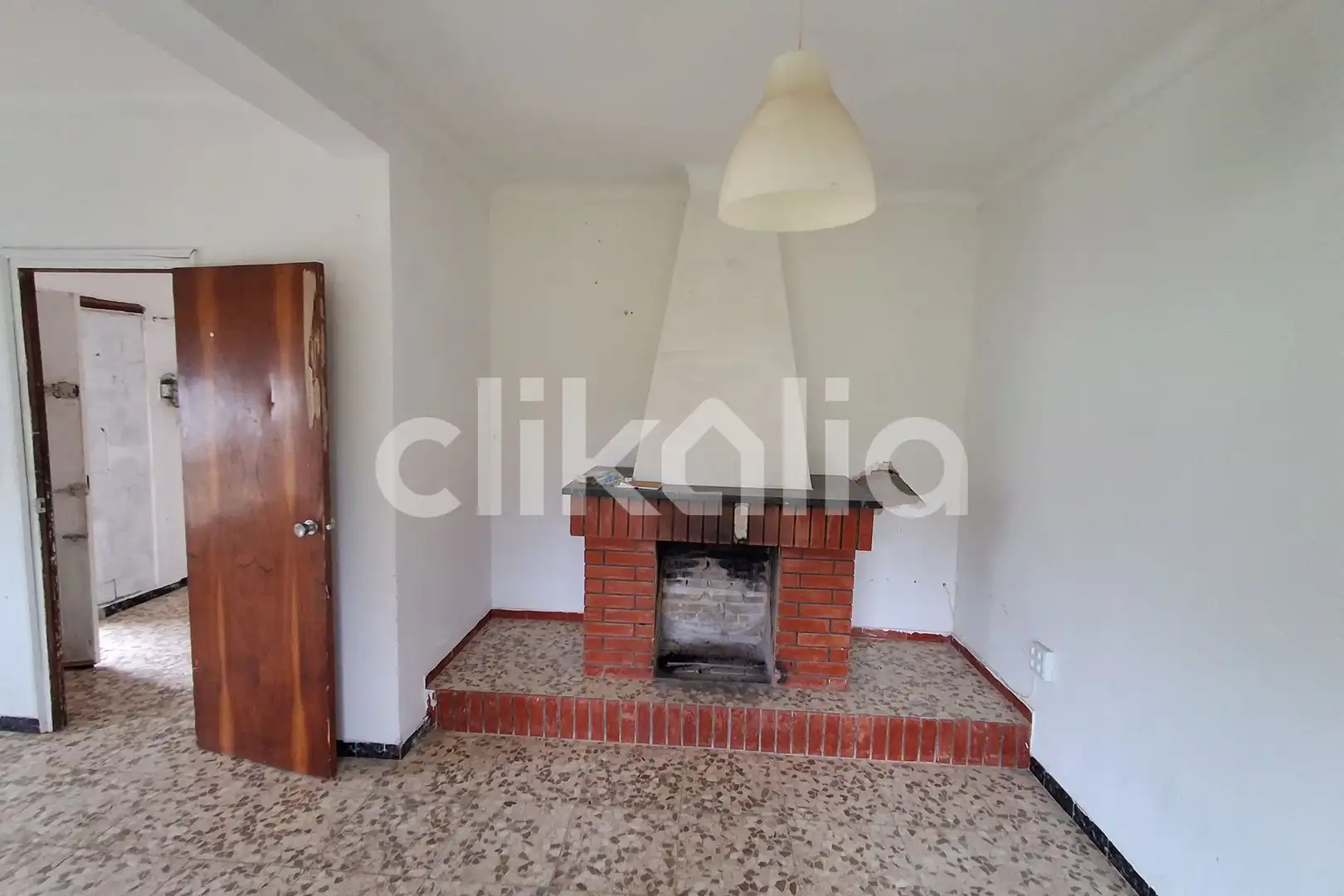 Sala d'estar de Casa o xalet en venda en Marchena amb Calefacció, Jardí privat i Piscina