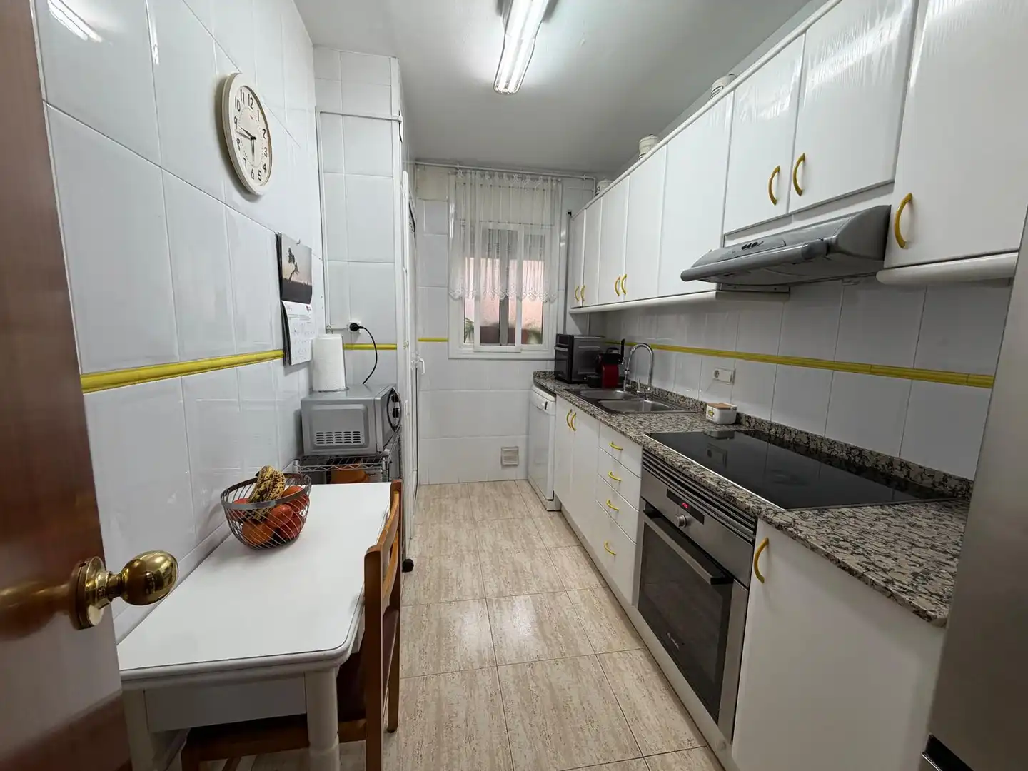 Kitchen of Flat for rent in Rubí  with Air Conditioner, Furnished and Oven