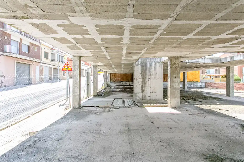 Parking of Buildings for sale in Navarcles