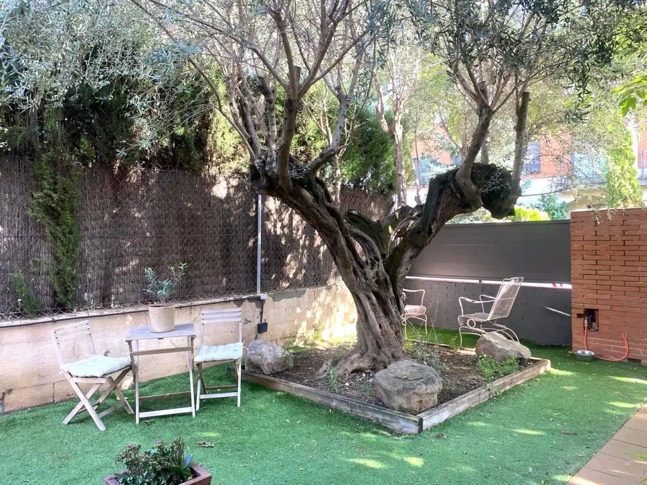 Casa aparellada amb jardí en venda a Calle Joan Coromines, imagen 15