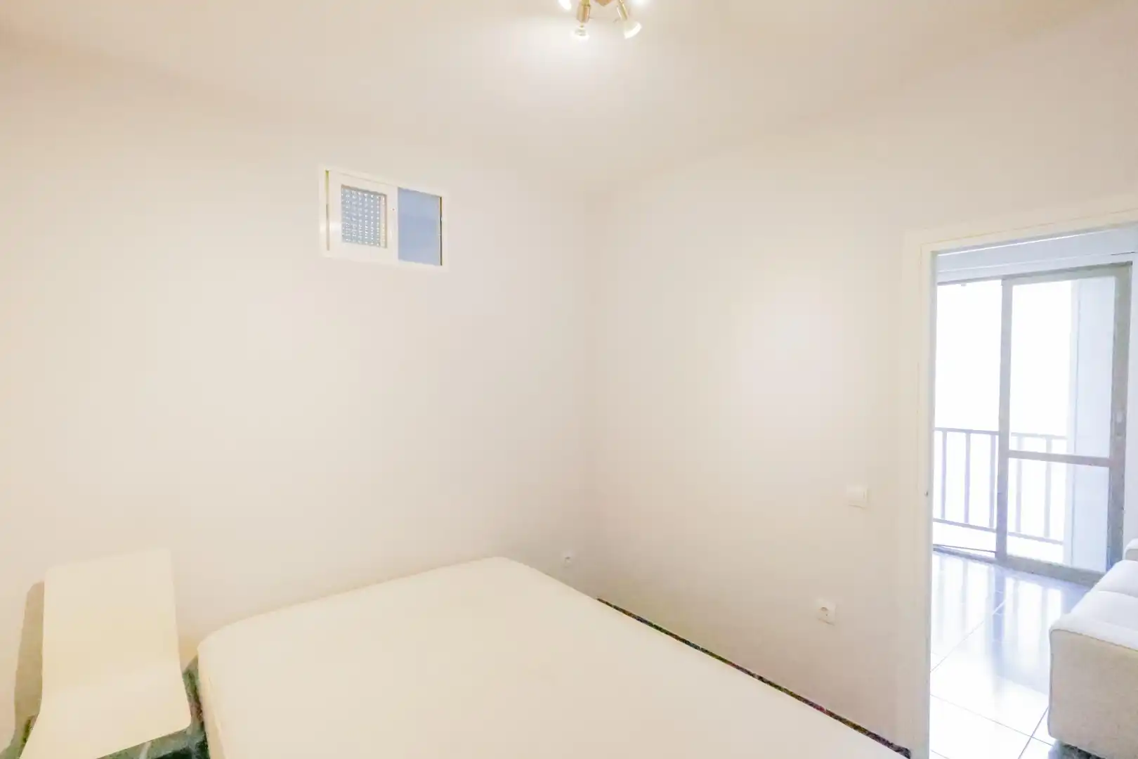 Habitación de Estudio en venta en Madrid con Aire acondicionado, Calefacción y Amueblado
