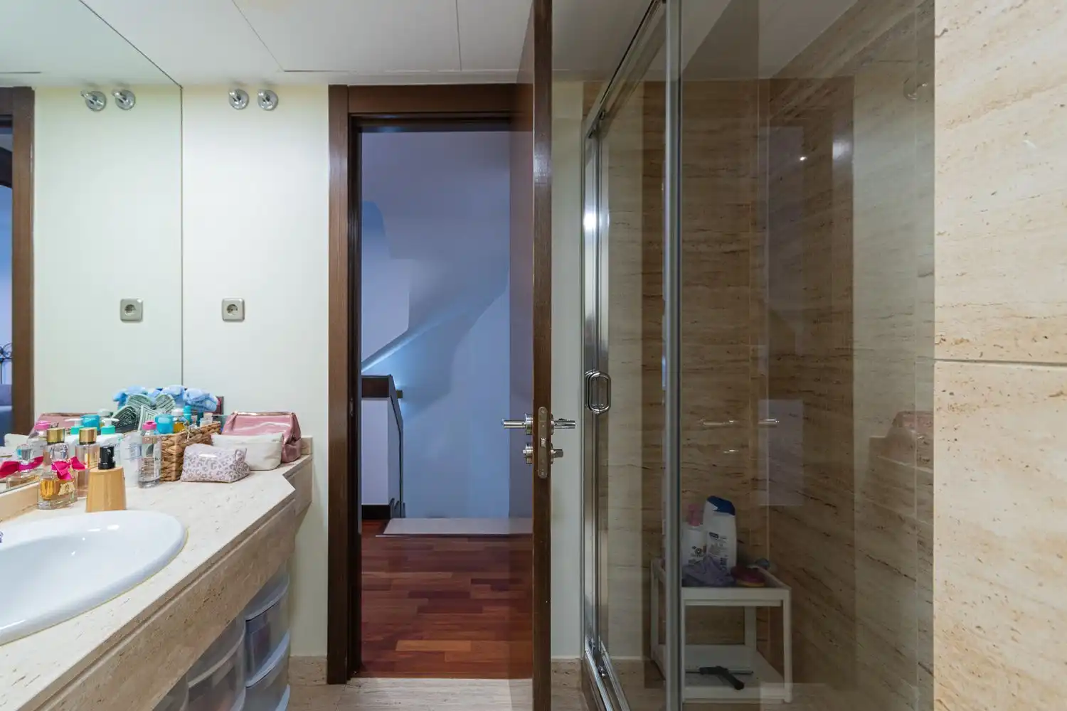 Bathroom of Detached homes for sale in Fuenlabrada  with Air Conditioner, Heating and Storage room